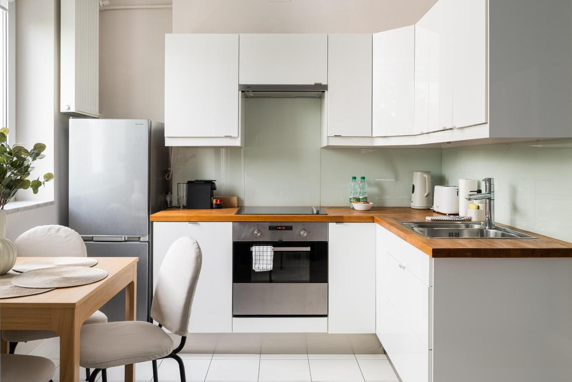Wola Ratusz Homely Apartment Varsavia Esterno foto