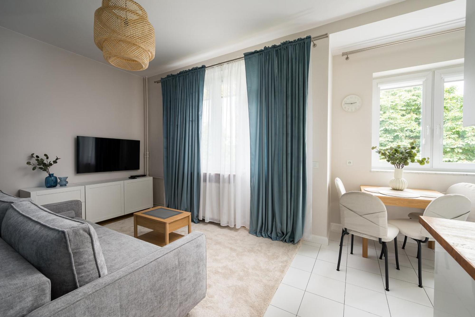Wola Ratusz Homely Apartment Varsavia Esterno foto