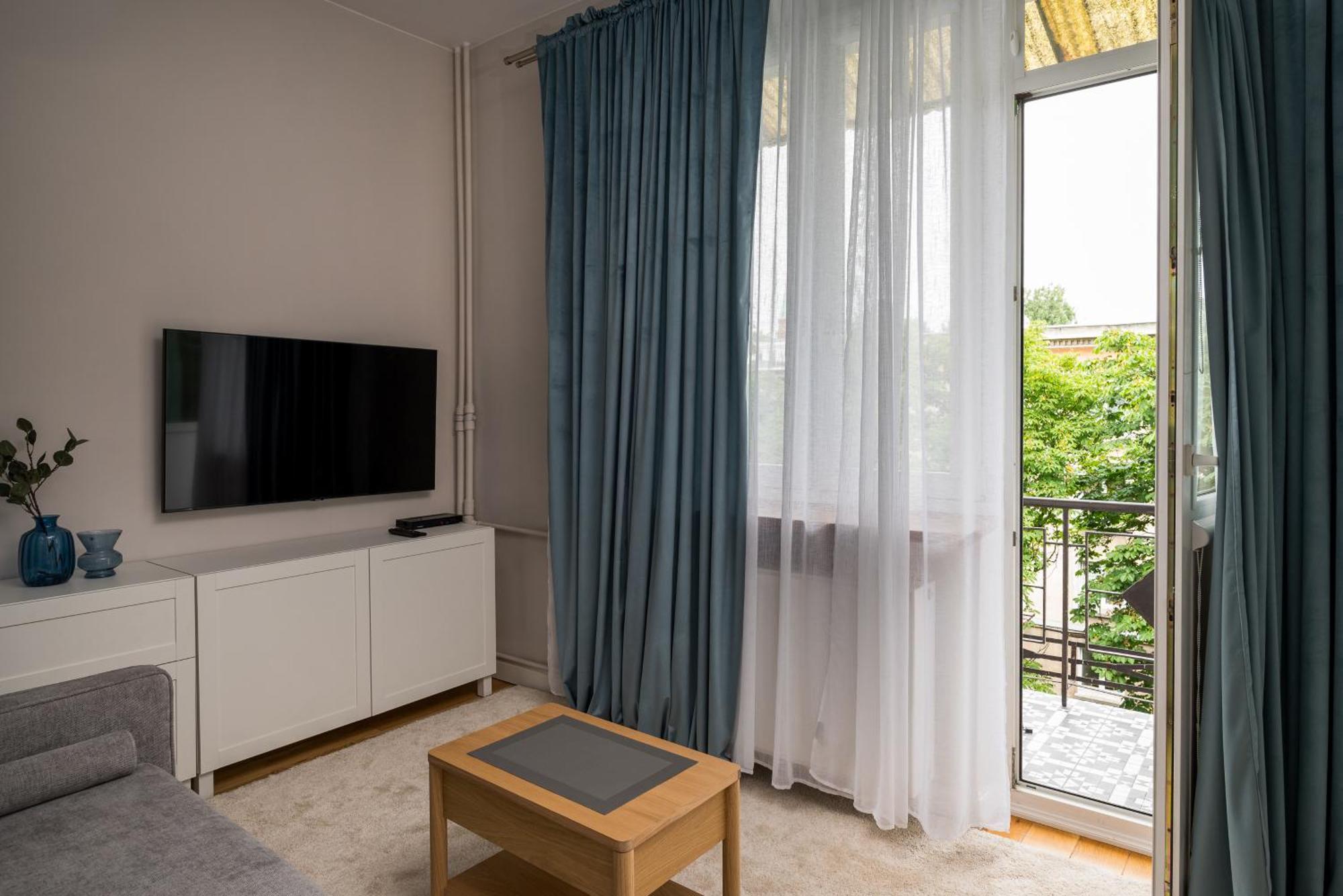 Wola Ratusz Homely Apartment Varsavia Esterno foto